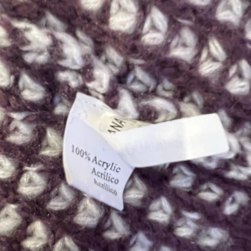 Very nice short sleeve white and purple jacket size large.